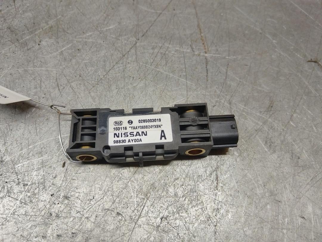 Датчик удара S0GA6W Nissan Note купить
