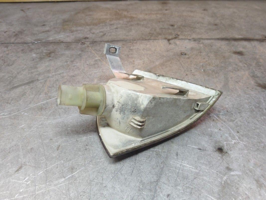 Поворотник левый 3W17QV Skoda Octavia купить с доставкой