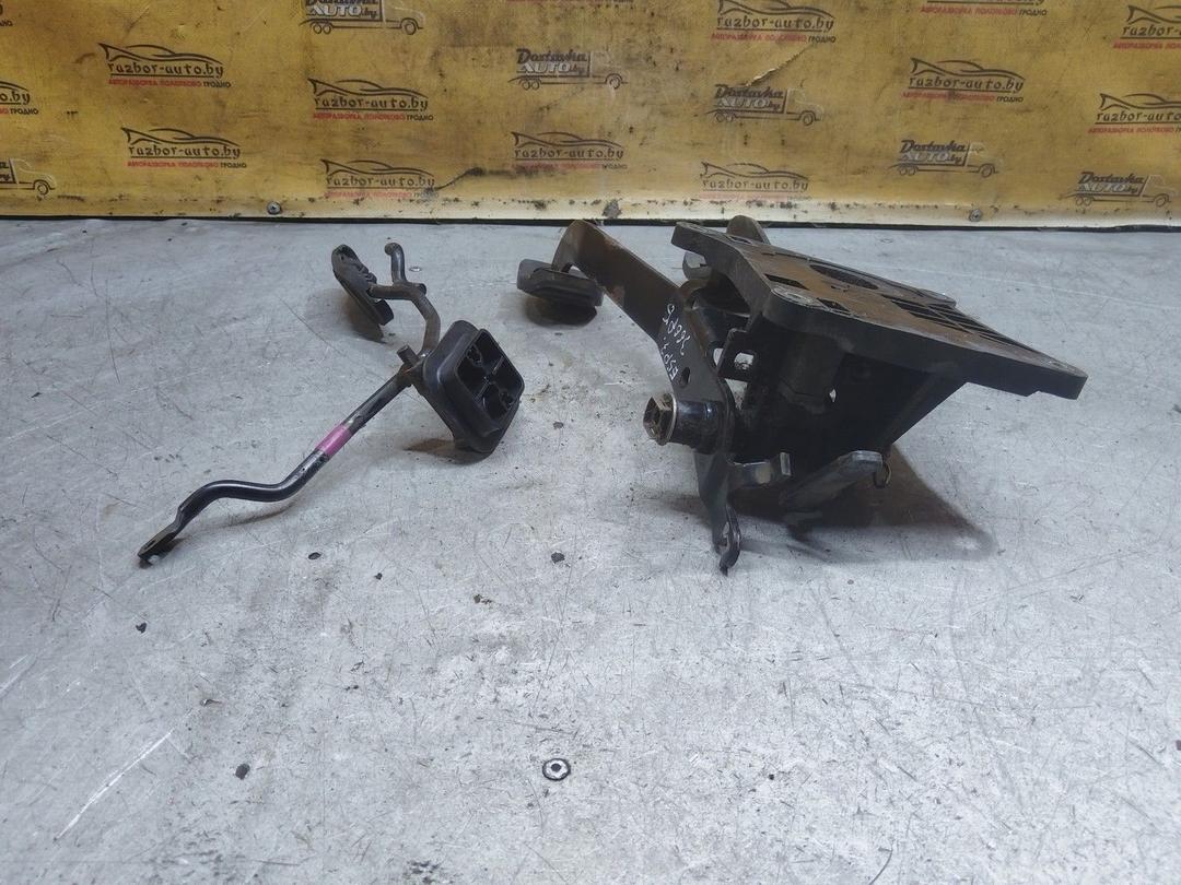 Узел педальный (блок педалей) ZZJJK7 Renault Espace купить в магазине запчастей бу