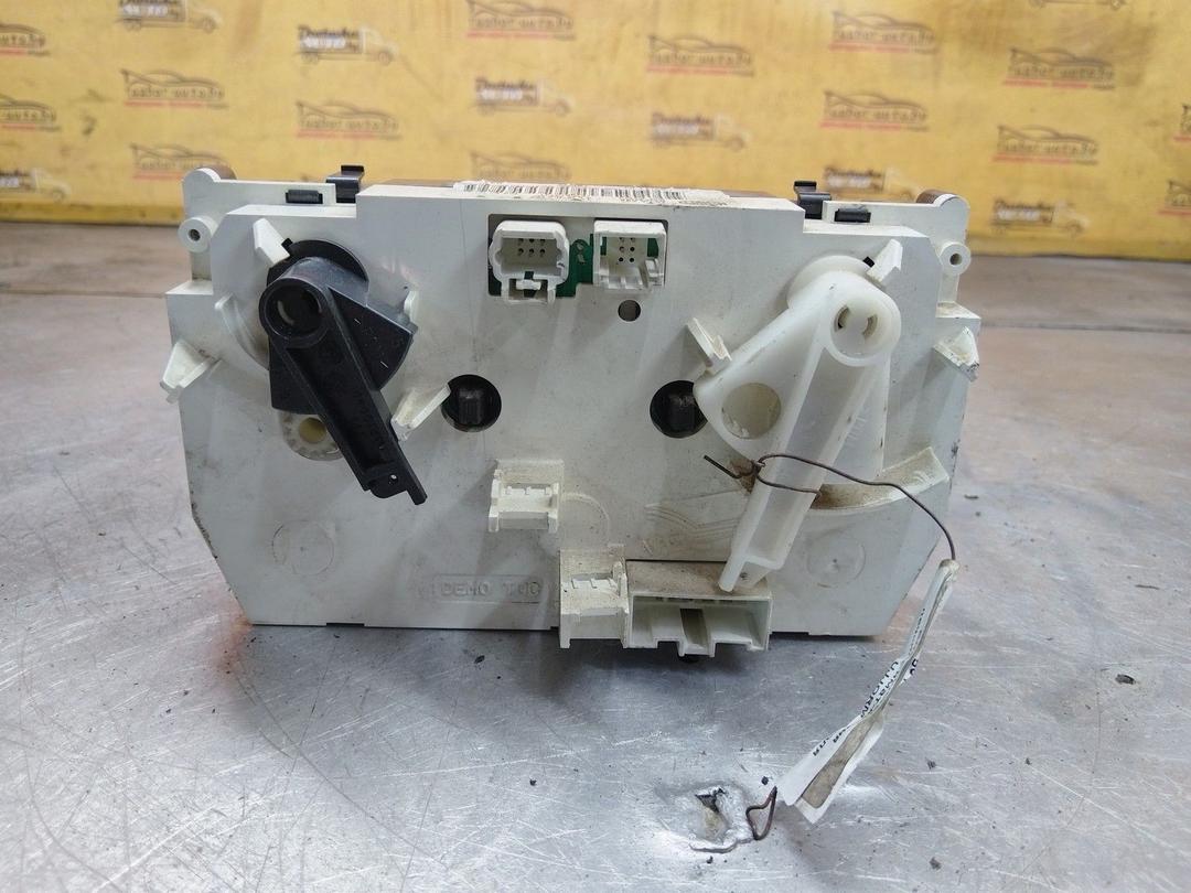 Блок управления печки/климат-контроля UJJORM Peugeot 307 купить с доставкой