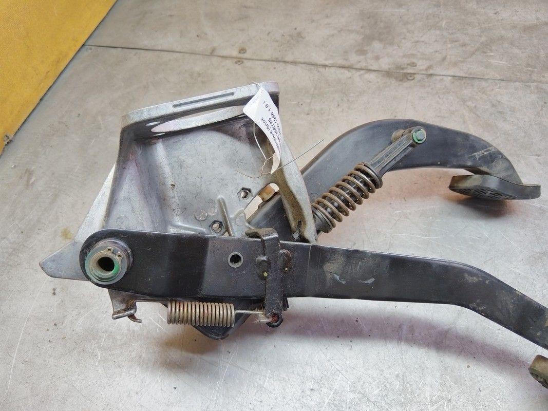 Узел педальный (блок педалей) 38RY85 Mercedes C W202 - Фото 5