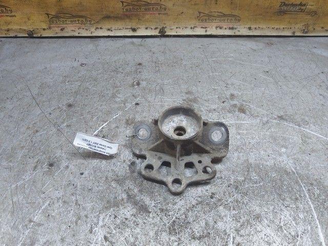 Опора амортизатора верхняя (чашка) SVV3ET Opel Corsa