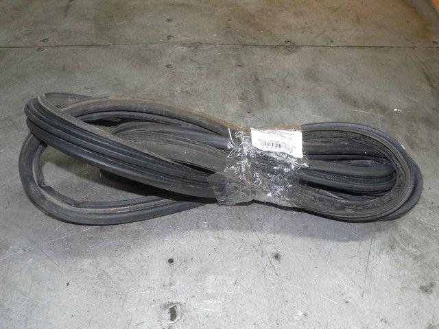 Уплотнитель багажника KQ42WO Honda HR-V купить