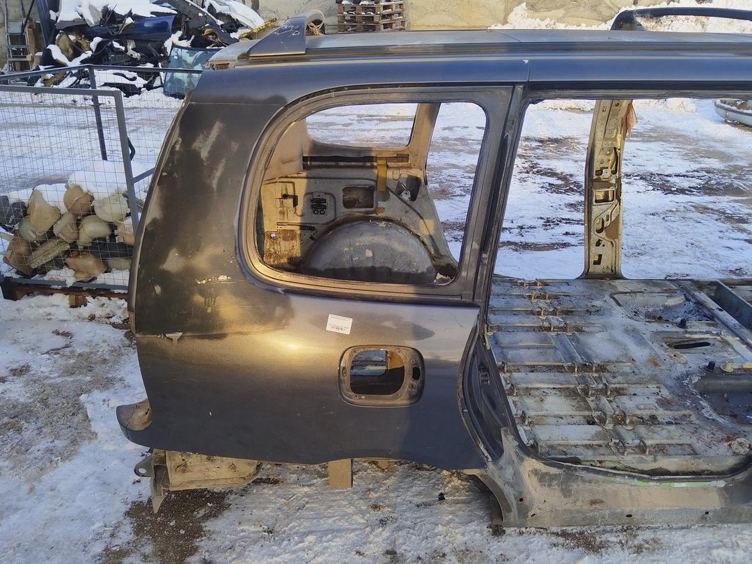 Крыло заднее правое W8T9Z2 Renault Espace