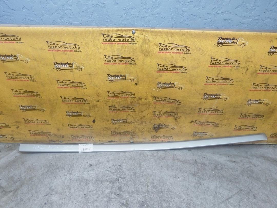 Молдинг двери передней правой K351PQ Audi A4