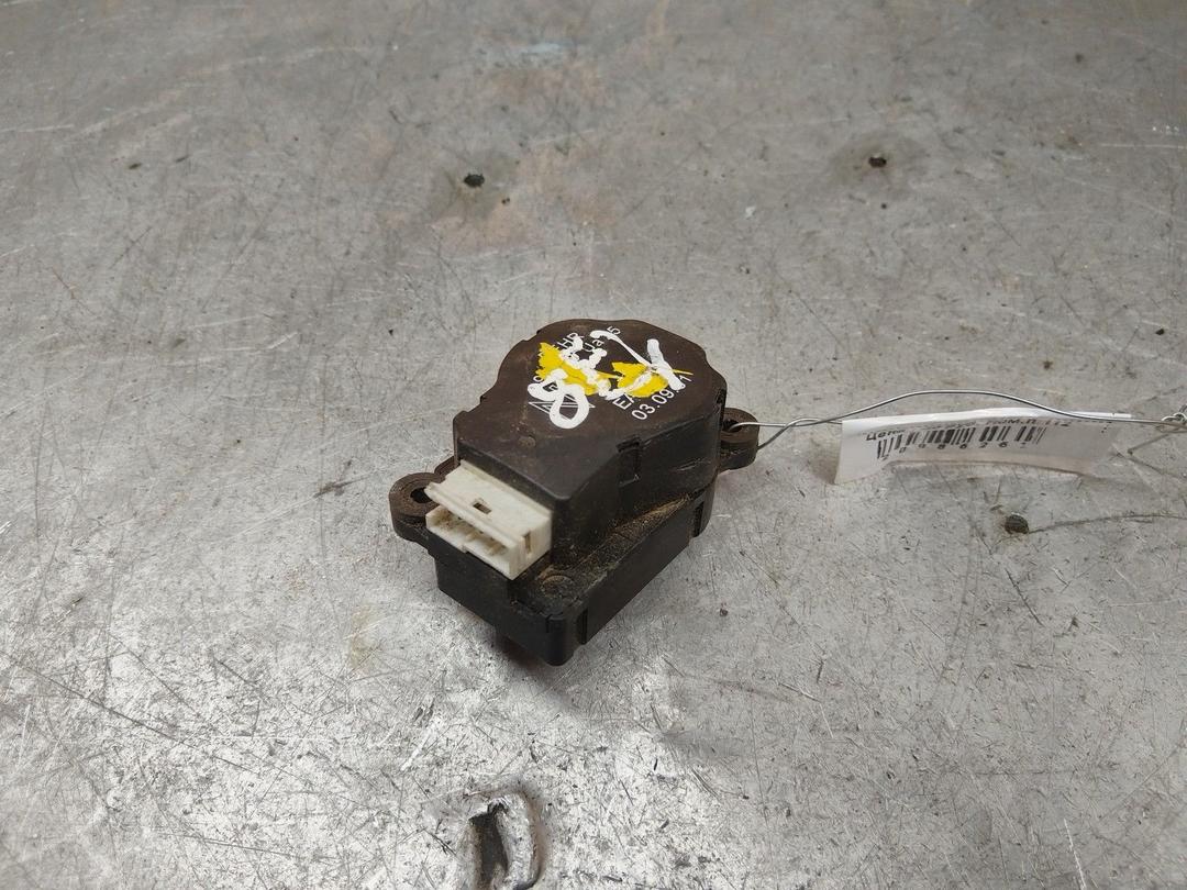 Моторчик заслонки печки OOBG4O Peugeot 307 - Фото 1