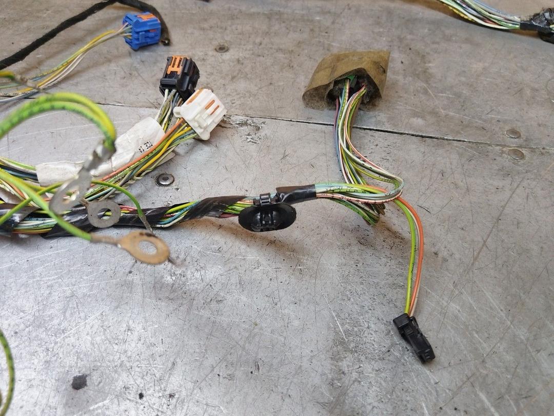 Проводка салона 8FQQD1 Citroen C4 - Фото 25