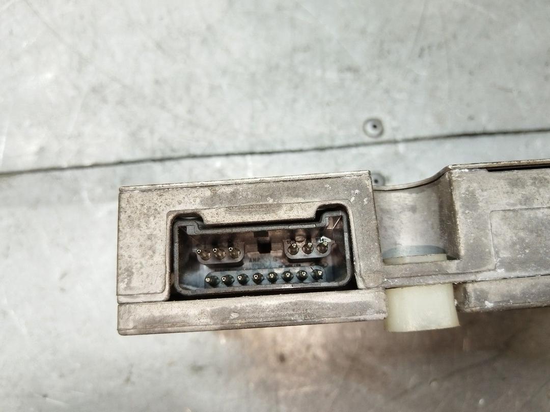 Усилитель музыкальный ZEFAG4 Volkswagen Sharan купить на авторазборке