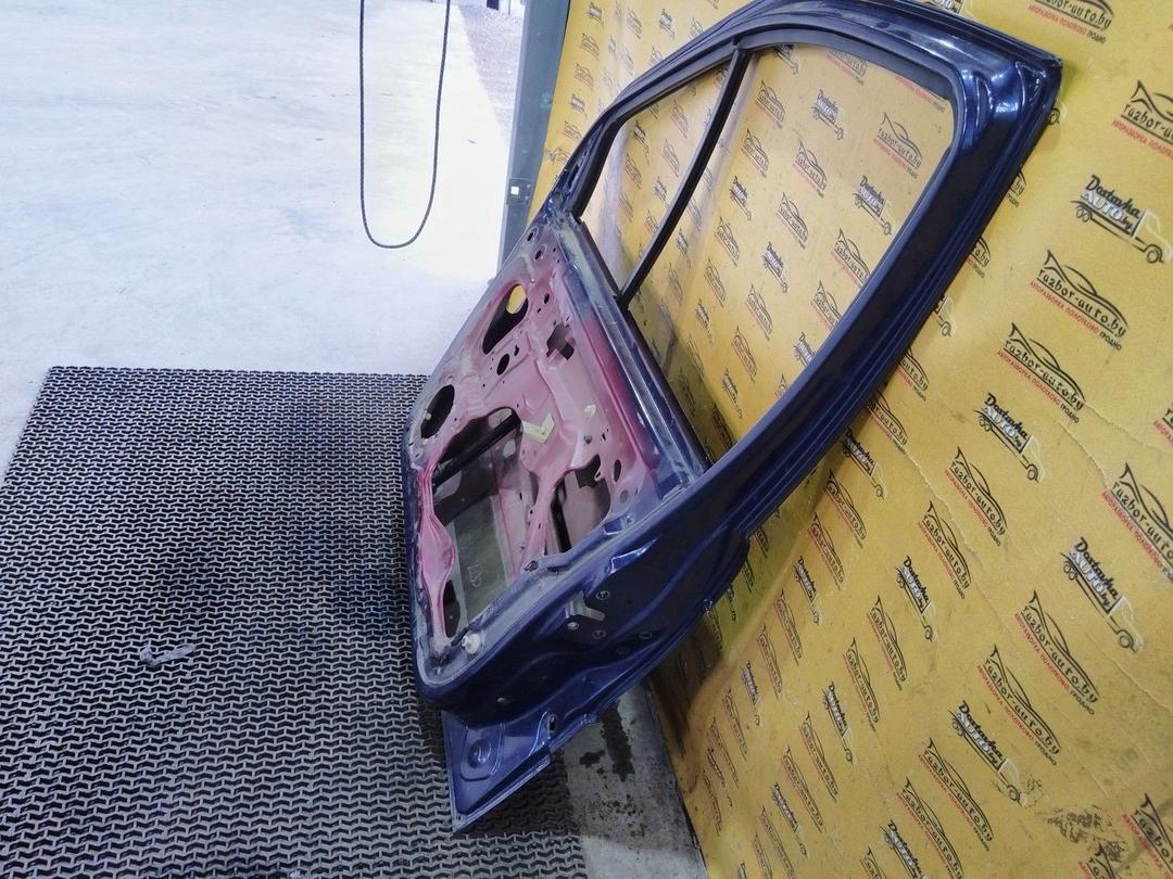 Дверь передняя правая 72BUS6 Renault Scenic купить с доставкой. Огромный выбор запчастей и марок авто. У нас есть практически все.