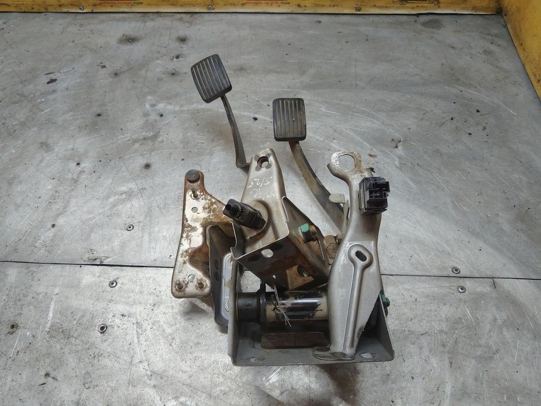 Узел педальный (блок педалей) S23QSF Volvo V40 - Фото 1