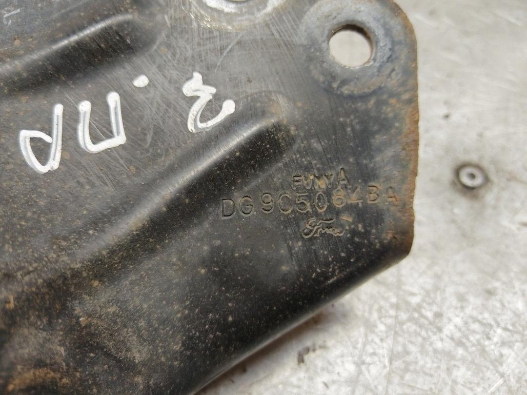 Кронштейн крепления балки подвески 70CVHW Ford Fusion купить в магазине запчастей бу