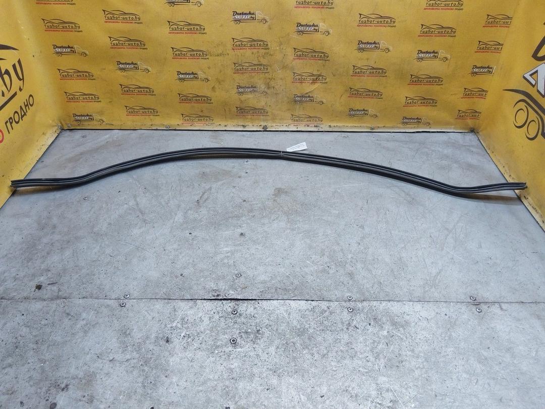 Уплотнитель капота 23R3NL Volkswagen Polo