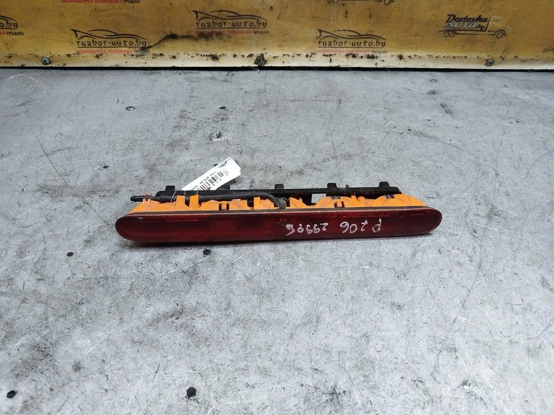 Стоп-сигнал AHDS1T Peugeot 206