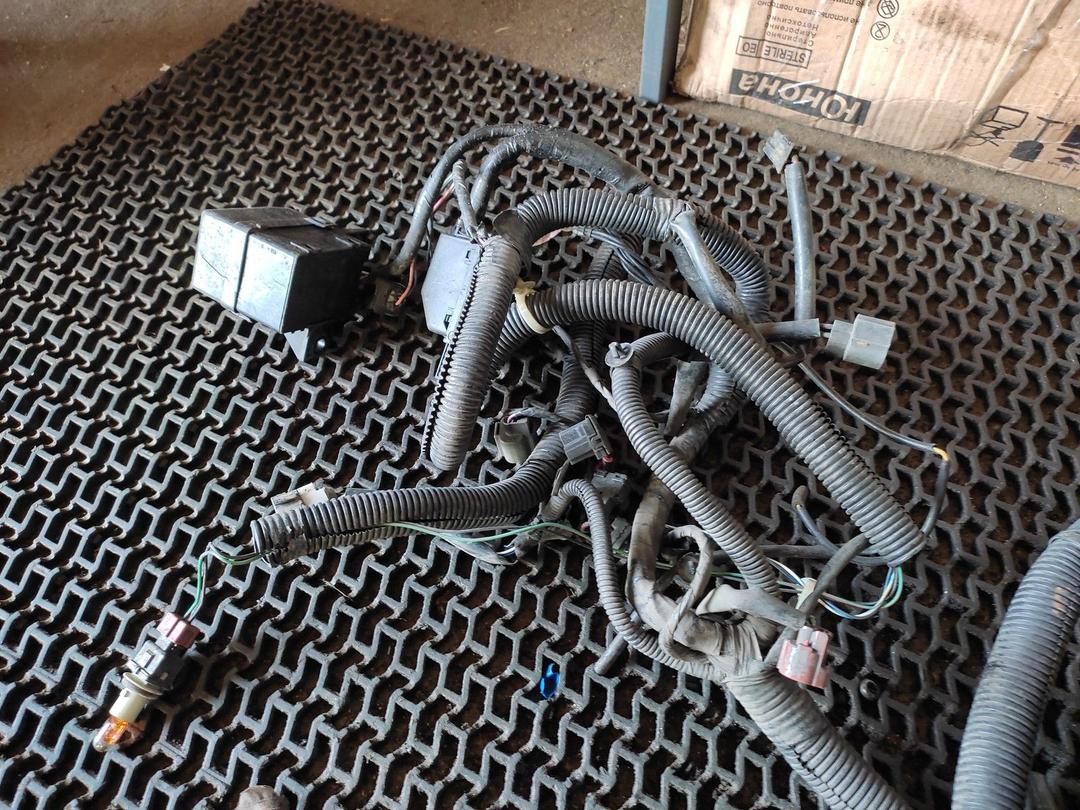 Проводка 68M2P0 Mitsubishi Carisma - Фото 6