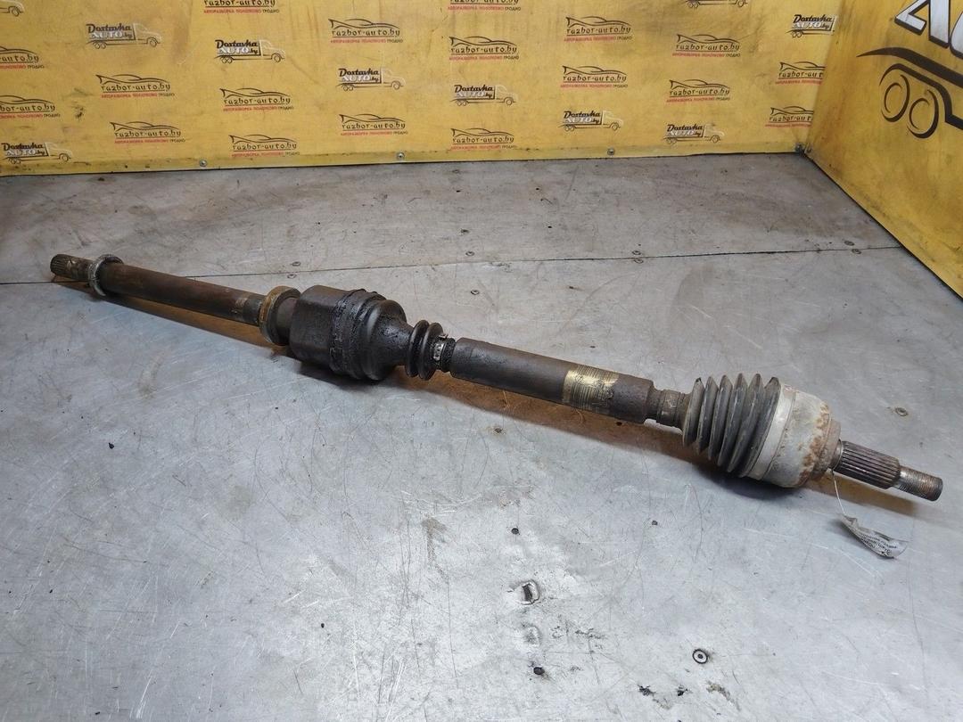 Полуось передняя правая (приводной вал, ШРУС) 1RHFQU Renault Scenic