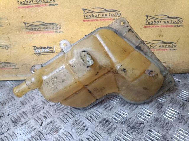 Бачок расширительный 8R46KD Audi A4 - Фото 2