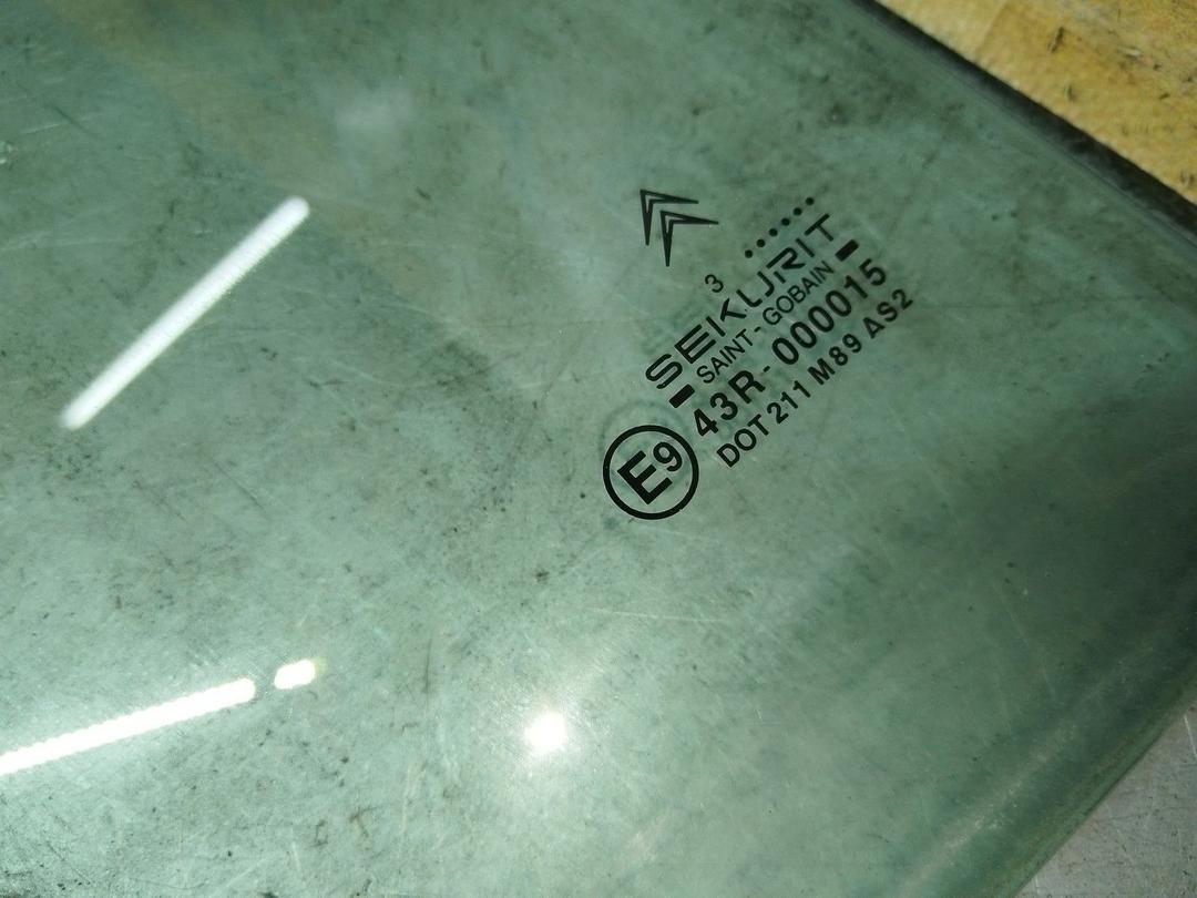 Стекло двери задней правой 0AEM37 Citroen Xsara Picasso купить