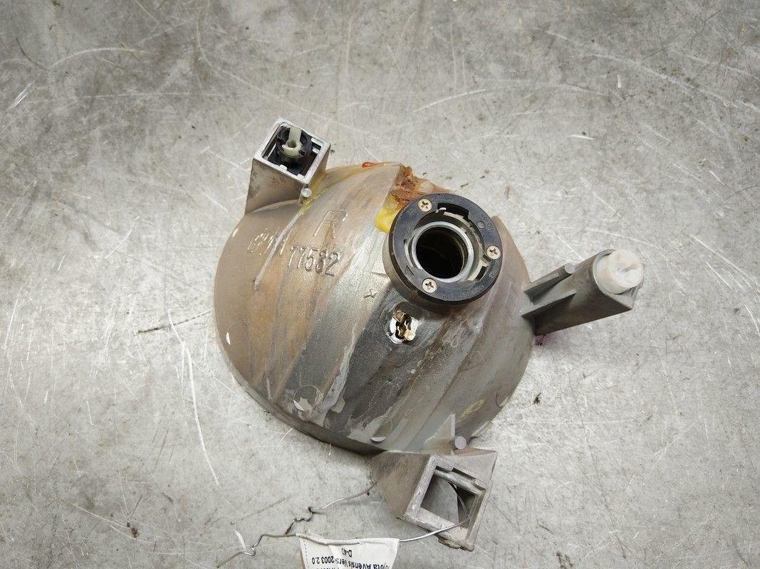 Отражатель фары 1A09JG Toyota Avensis Verso undefined