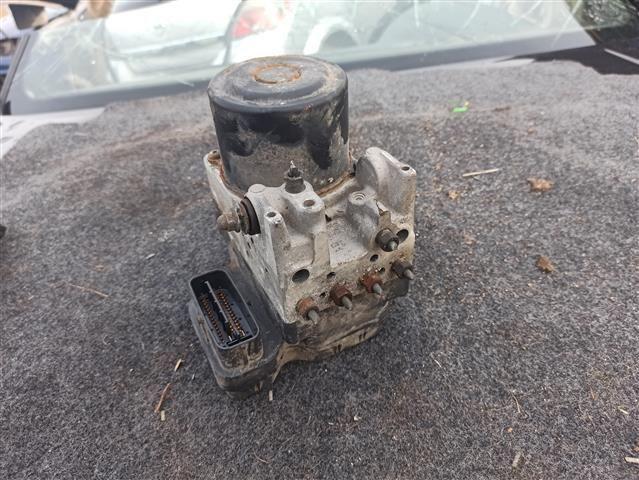 Блок ABS 4AC74F Toyota Avensis Verso купить с доставкой