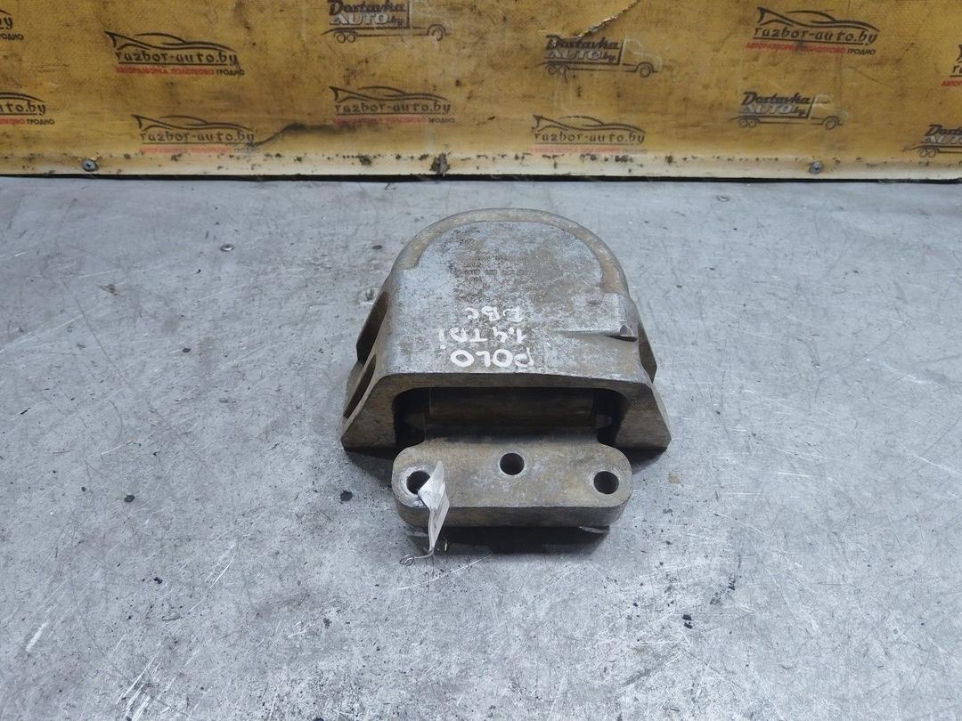 Подушка крепления двигателя TGMJ8H Volkswagen Polo