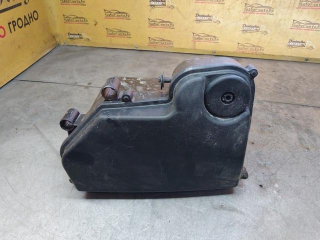 Короб предохранителей YN1G6Y Mercedes C W202 купить