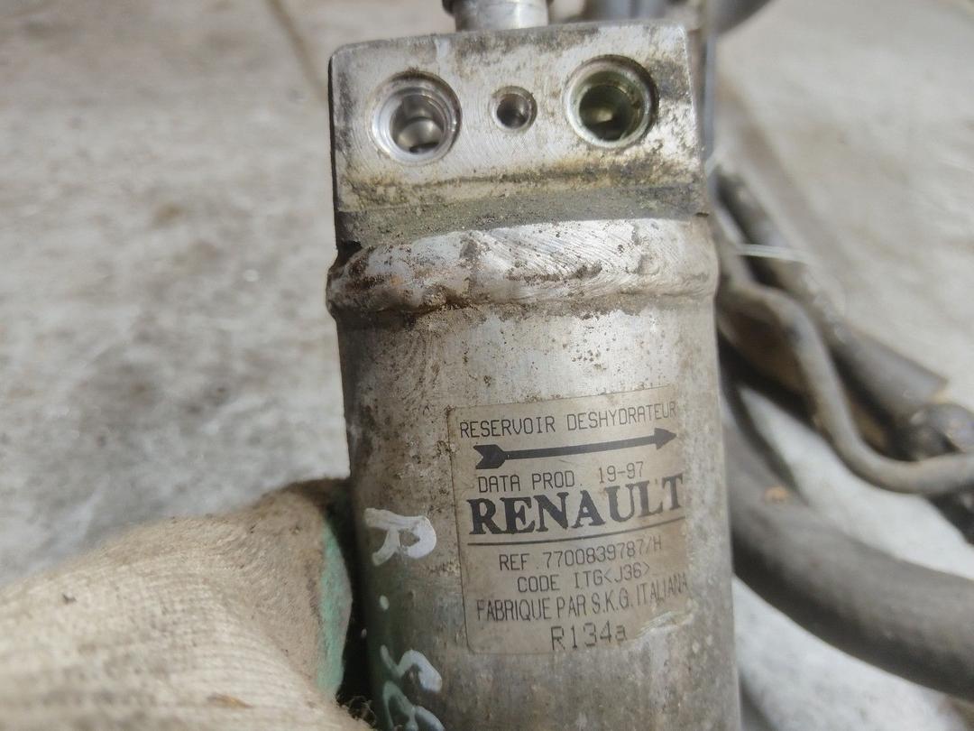 Трубка кондиционера 1VQ6SG Renault Scenic купить на авторазборке