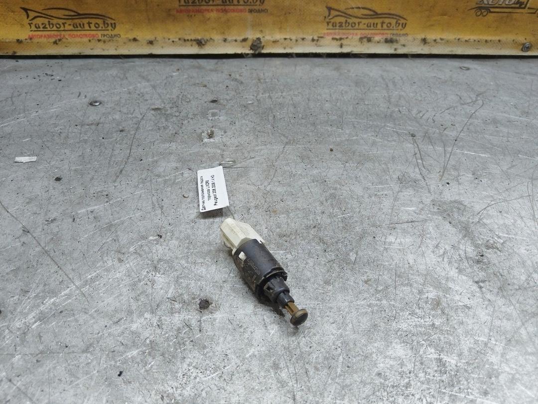 Датчик положения педали тормоза LIXZR8 Peugeot 206 купить