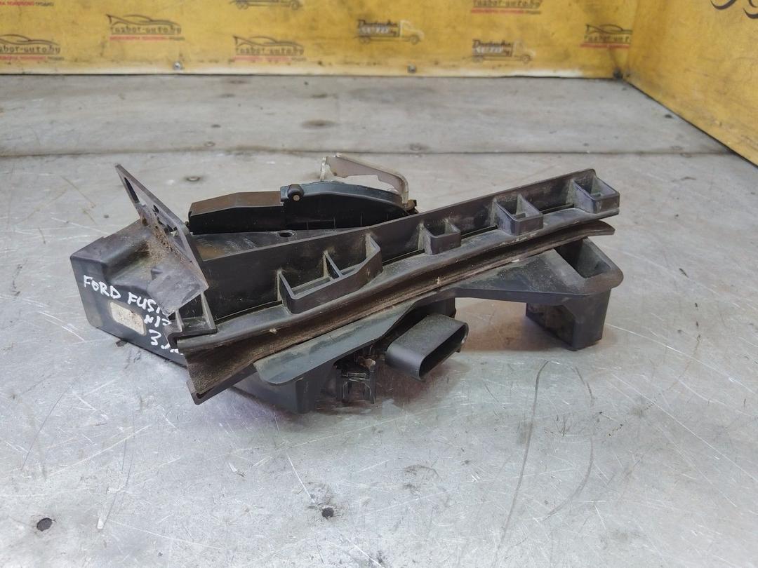 Замок двери задней левой 4EBRWI Ford Fusion купить в магазине запчастей бу