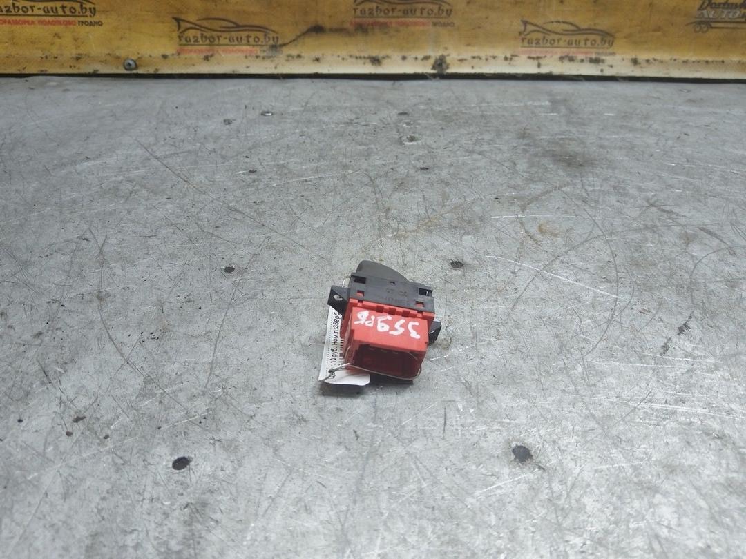 Кнопка стеклоподъемника переднего правого B44YER Renault Laguna купить на авторазборке