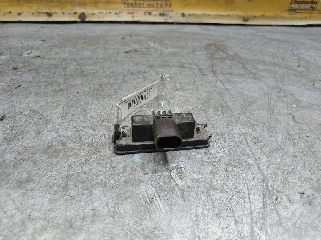 Подсветка номера PW9QEK Volkswagen Polo купить в магазине запчастей бу