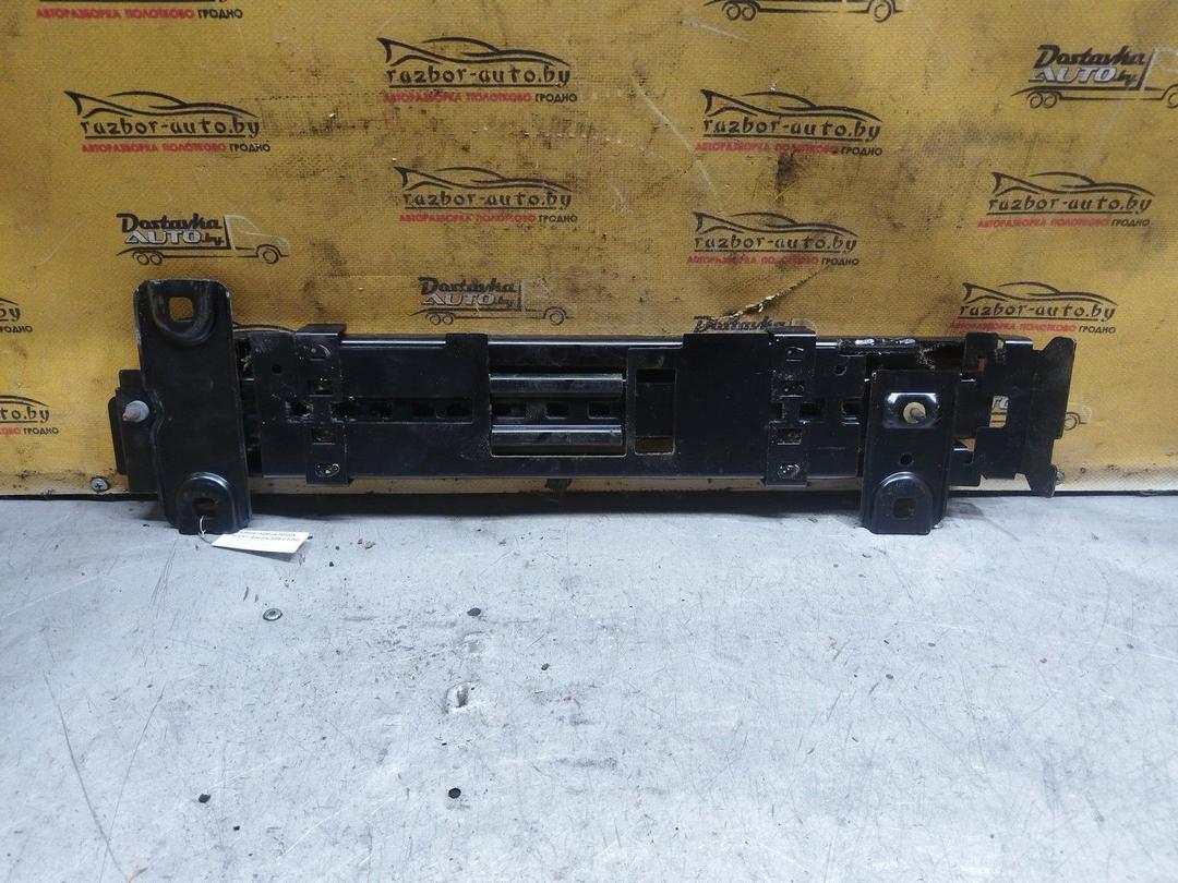 Салазки сиденья F0722X Mitsubishi Grandis купить