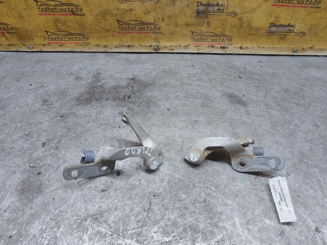 Петля крышки багажника 4D6S03 Seat Toledo