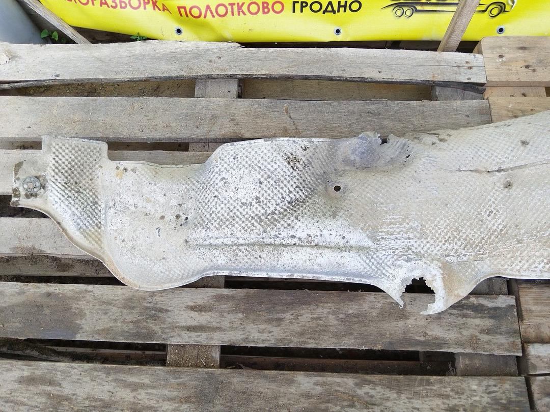 Тепловой экран глушителя 3LKX84 Volkswagen Passat undefined