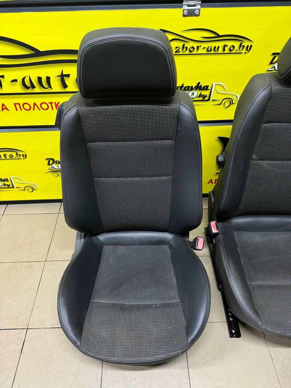 Салон (комплект сидений) DYLV60 Opel Astra undefined