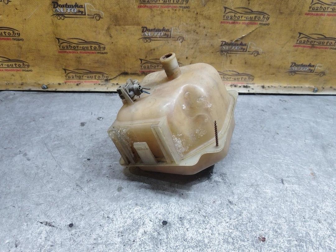 Бачок расширительный 3LFUCN Volvo V70 купить на авторазборке