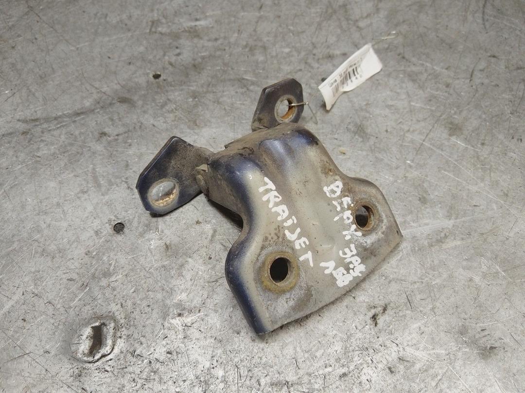 Петля двери задней левой 38APK8 Hyundai Trajet