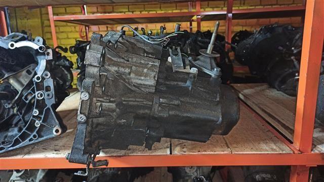 КПП механическая (МКПП) 5-ступенчатая E3EBA3 Citroen Xantia купить с доставкой