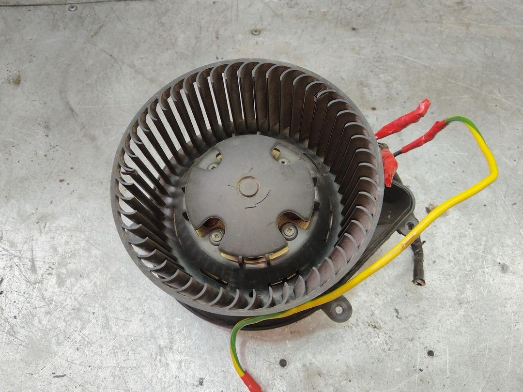 Моторчик печки JA1Q1O Renault Safrane купить на авторазборке