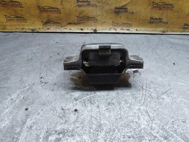 Подушка крепления двигателя XQL9X3 Volkswagen Passat купить