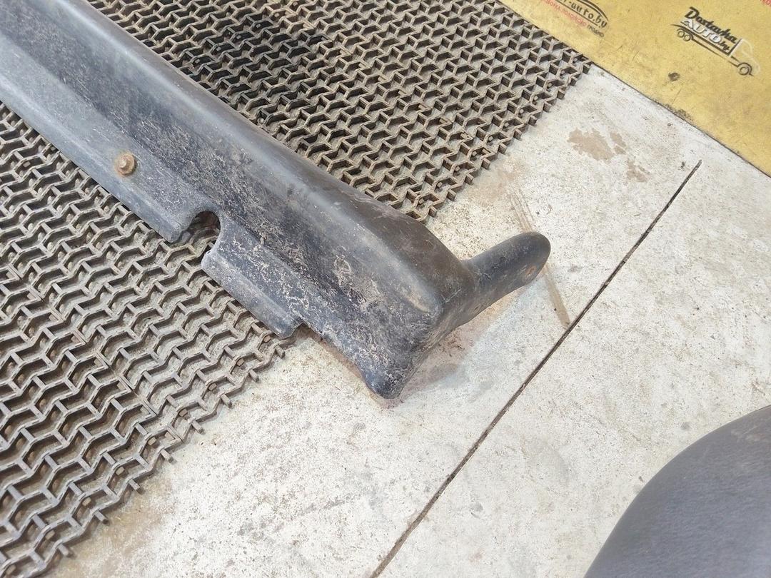 Накладка на порог наружная правая LU4Q3B Mitsubishi Carisma - Фото 3