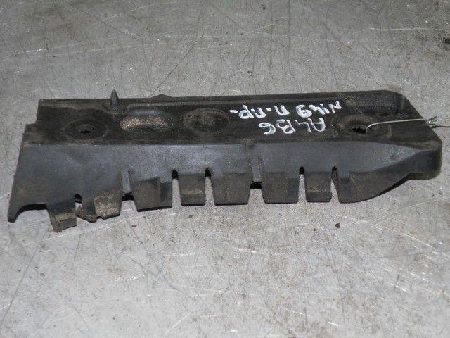 Кронштейн крепления бампера переднего L2XMVK Audi A4 купить