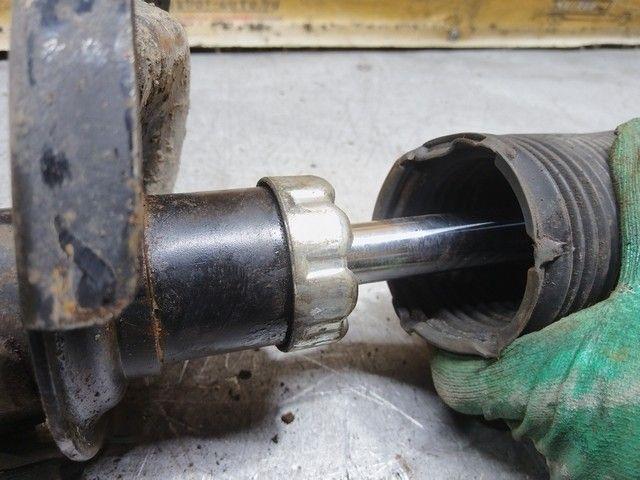 Амортизатор передний правый VGFDVO Volvo V50 купить на авторазборке