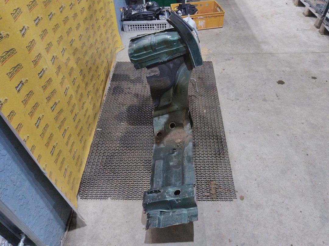 Стойка кузовная передняя правая 8YX5XY Volkswagen Golf купить с доставкой