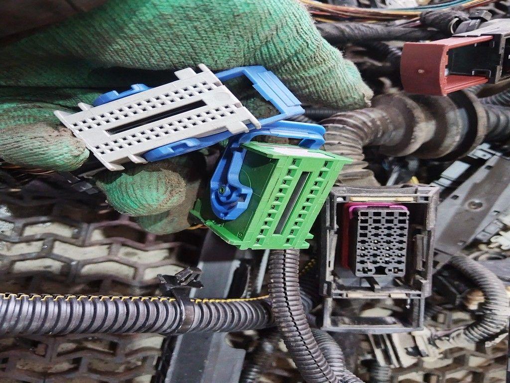 Проводка салона G5RM7V Opel Corsa - Фото 4