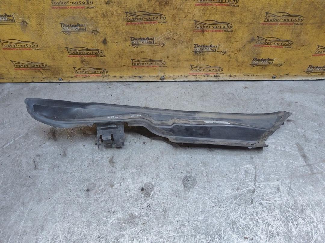 Пыльник крыла переднего правого YIX6KL Volkswagen Passat