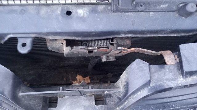 Замок капота T8CQUS Mitsubishi Carisma - Фото 2