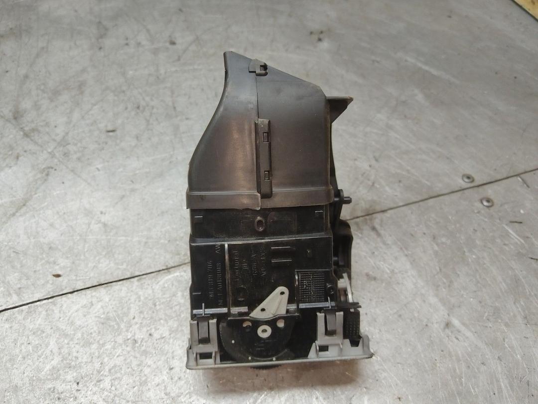 Дефлектор обдува салона JN2SR8 Seat Alhambra купить с доставкой