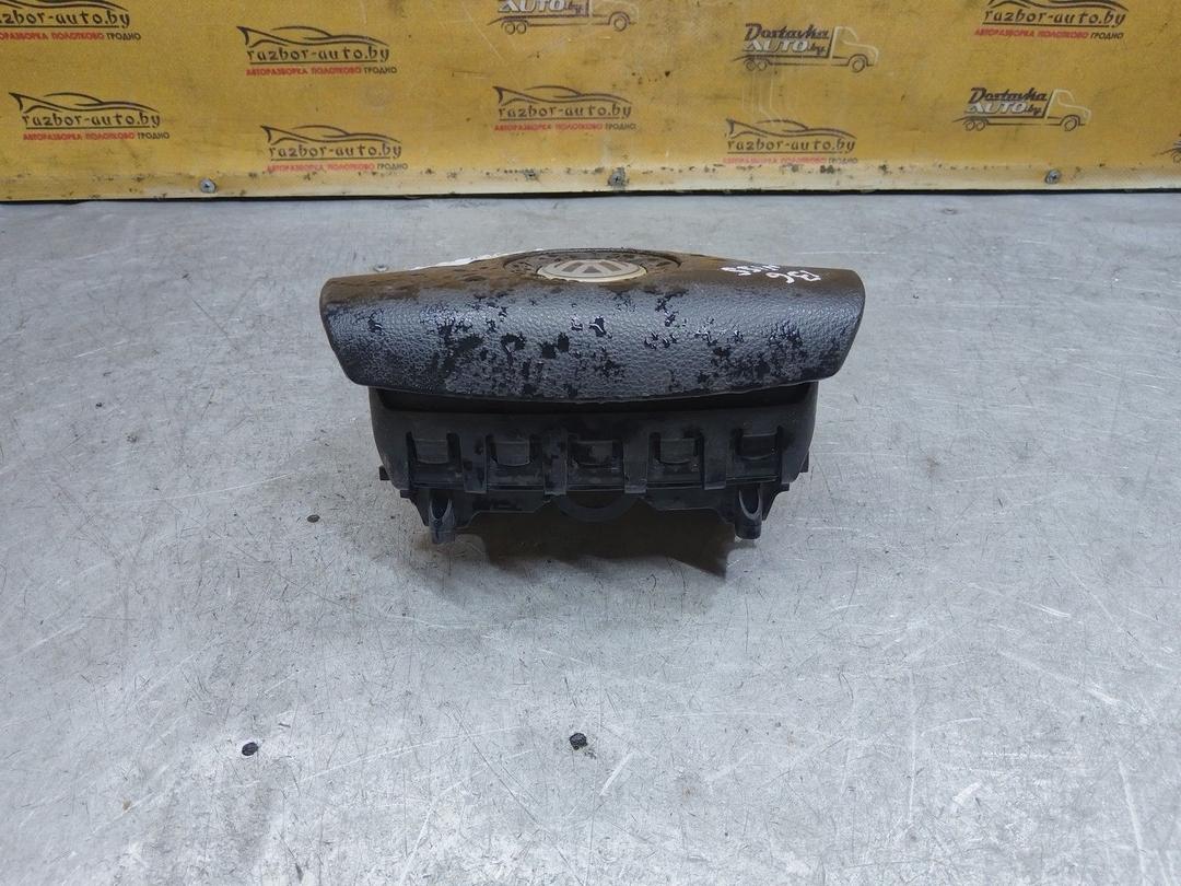 Подушка безопасности водителя ZOB4QJ Volkswagen Passat - Фото 3