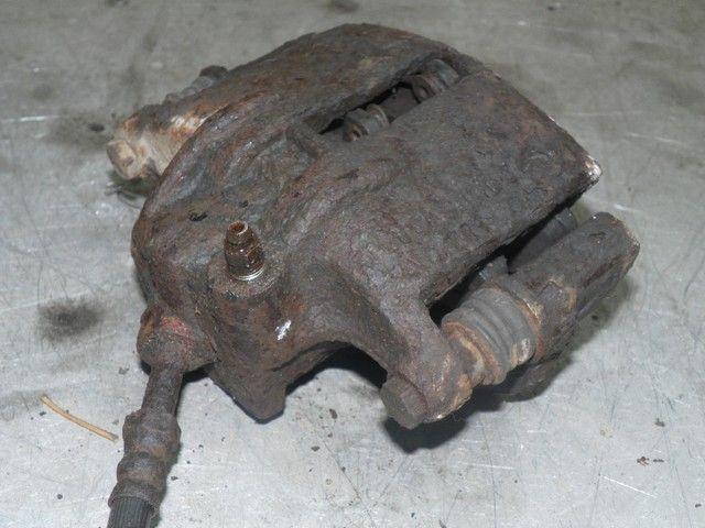 Суппорт передний правый QVZUXD Skoda Felicia - Фото 2