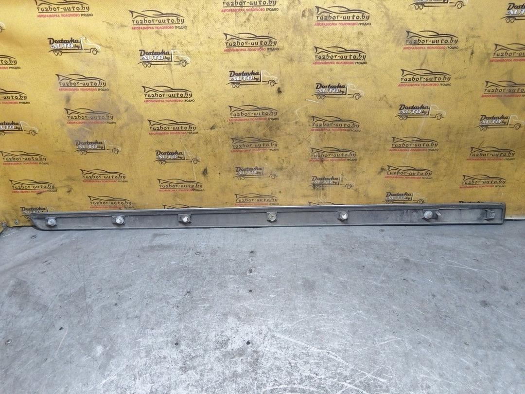 Молдинг двери передней правой 3VYFA0 Peugeot 407 купить в магазине запчастей бу